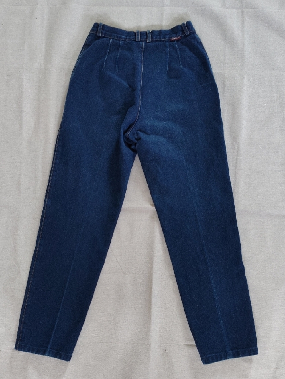 Vintage Jordache Indigo Denim Pleated Jeans - Picture 8 of 9